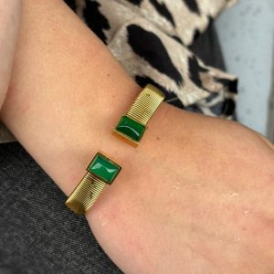 Armband – Grön sten – Guld