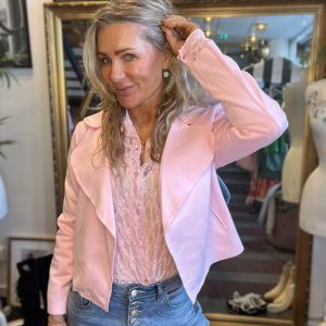 Jacka/kavaj i konstmocka – Rosa